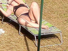 teen 18+ Step sister moving leg’s